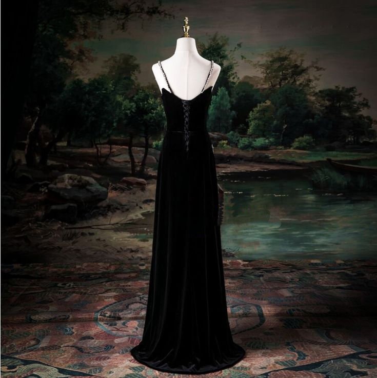 Elegant Black Velvet Spaghetti Straps Slit Beaded Mermaid Evening Dress Long Birthday Party Gown