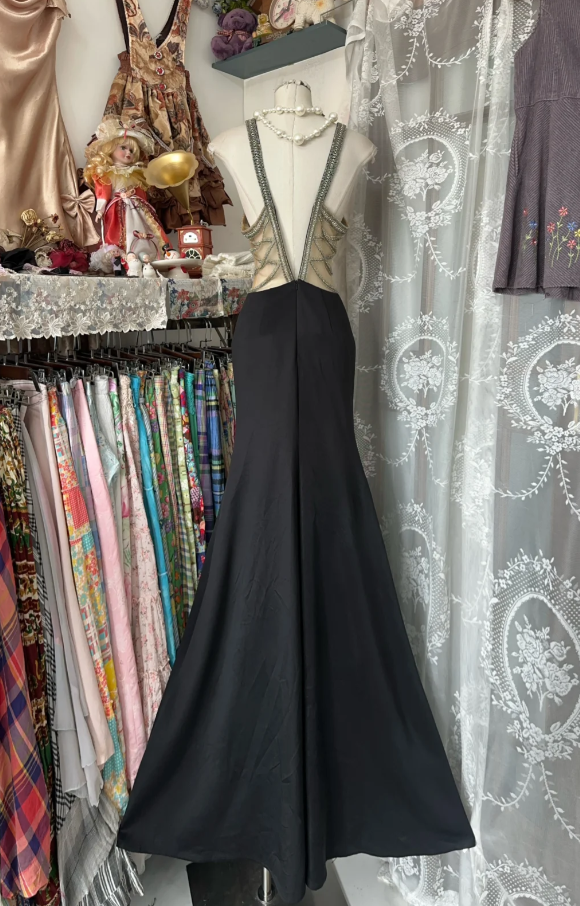 Sexy Black Sleeveless Satin Beaded Backless Mermaid Long Party Dress Evening Gown
