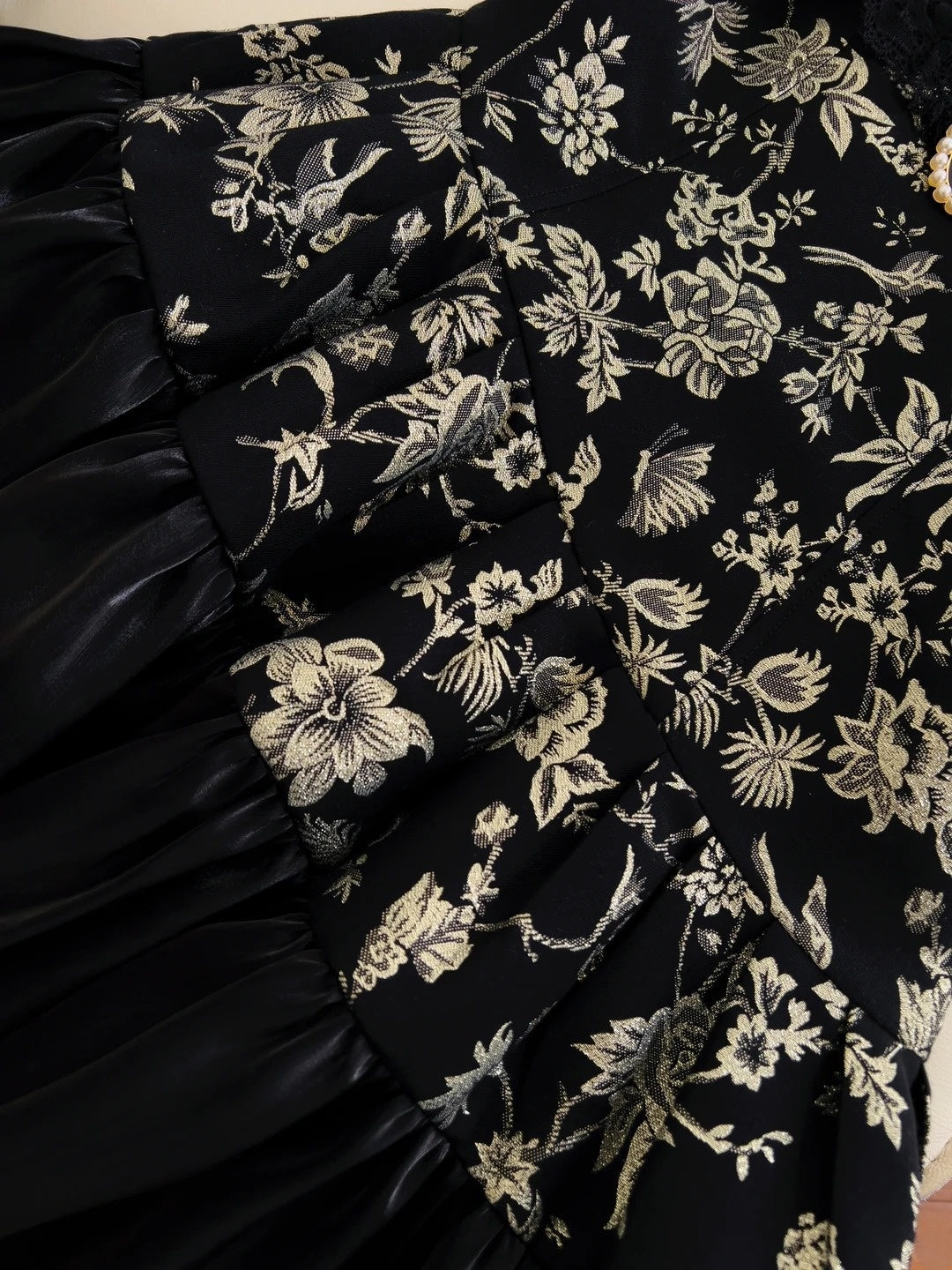 Playful Halter Neck Black Prom Dress Sequins Jaquard A-Line Evening Dress GG5965