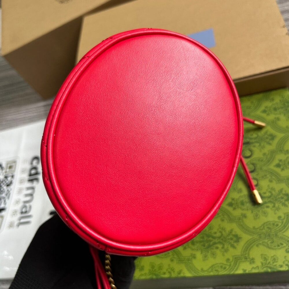Gucci GG Marmont Matelassé Chevron Mini Bucket Bag Red 13Cm 575163 DTDHT 6832