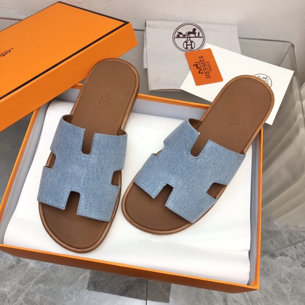 Hermes Izmir Sandal Bleu Clair H221819ZHCB400