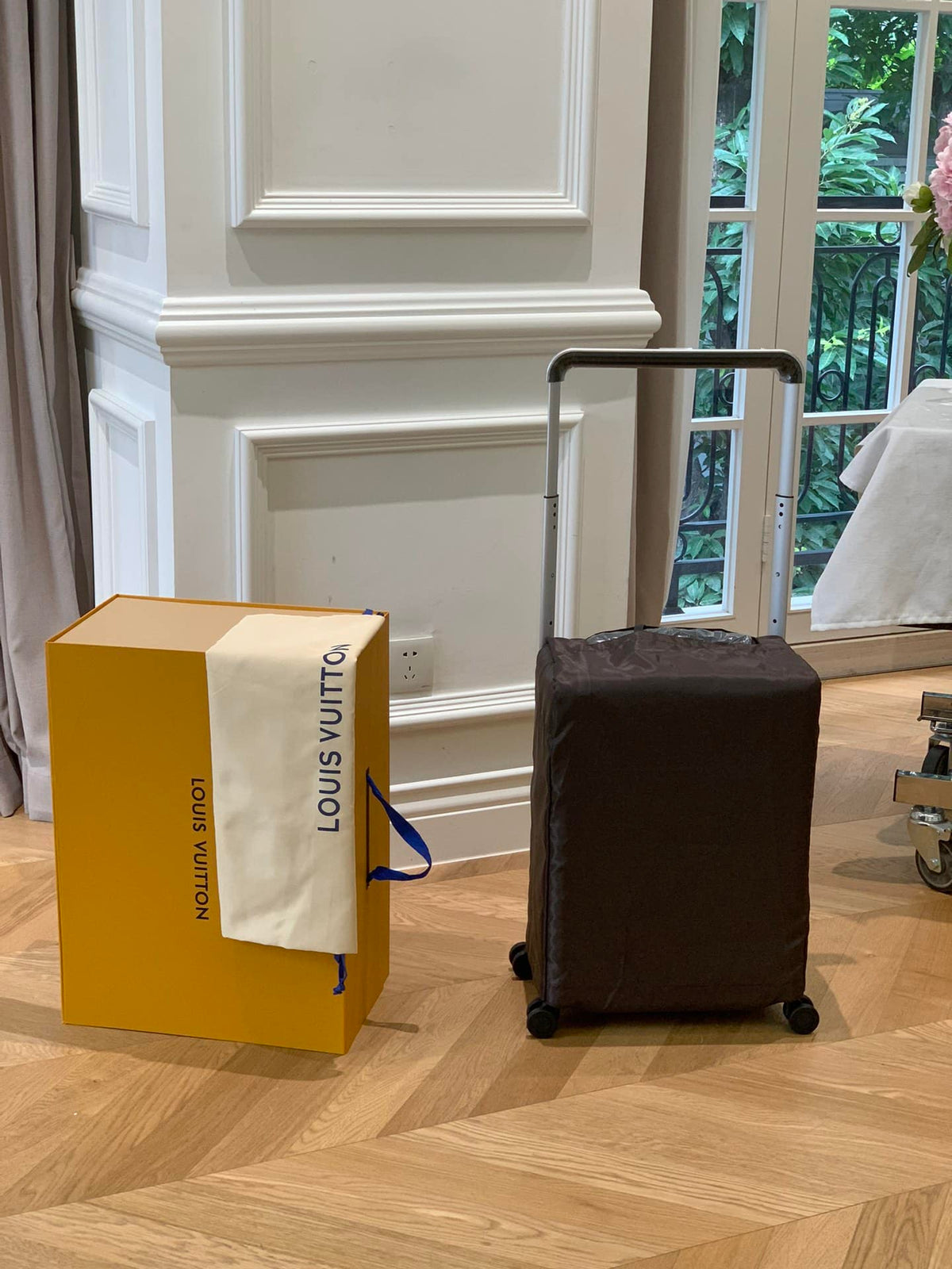 Louis Vuitton X Yayoi Kusama Horizon 55 Suitcase Grained Leather Black 55Cm