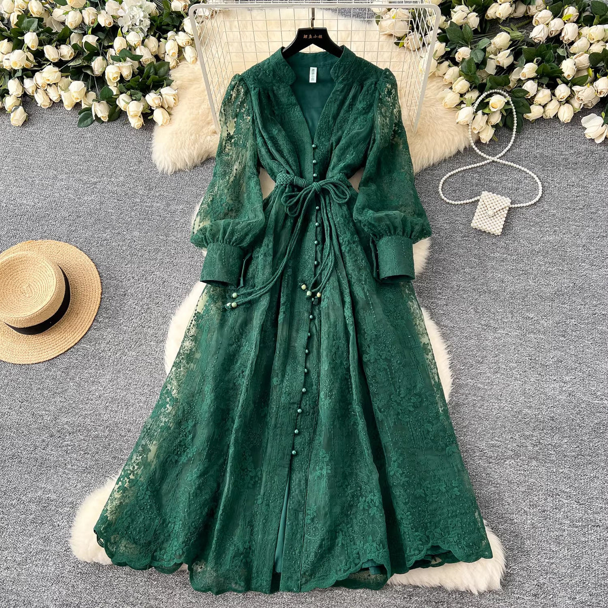 French-style high-end women's dress, spring style, fitted waist, heavy embroidery, V-neck, lantern sleeves, single-breasted long dress. 11493