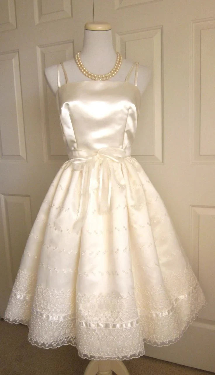 girlhomeshops--Ivory Cute Ribbon Lace A-Line Birthday Dress Homecoming Dress gh5572