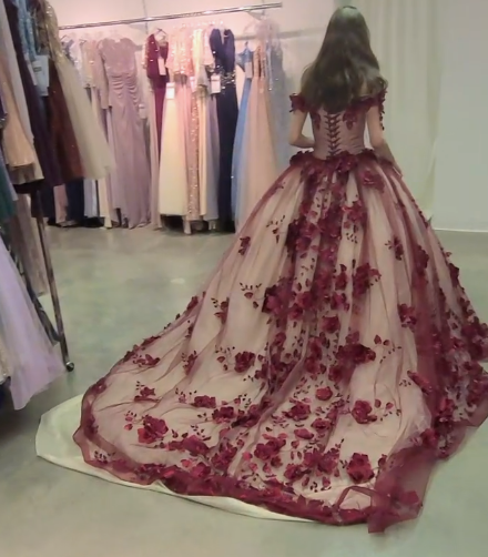 Wine Red Quince Gown with train Charming Prom Dress Ball Gown Evening Dress