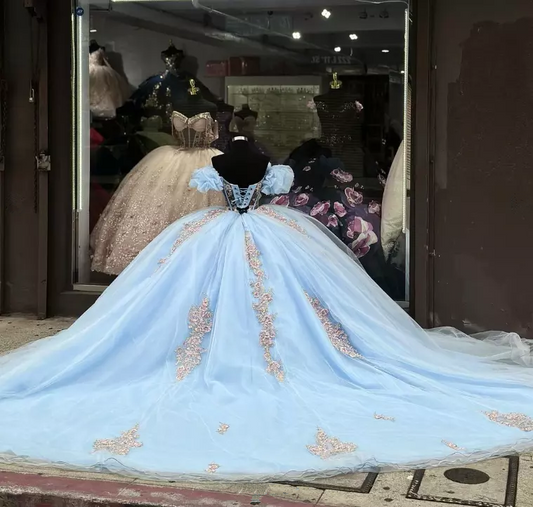 New Arrival Sky Blue Ball Gown Quinceanera Dresses Court Train Beading Lace Flowers Appliques Sweet 16 Prom Party Gowns