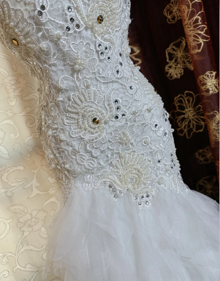 Glamorous Strapless White Lace Appliques Beaded Mermaid Long Evening Dress Birthday Prom Dress SP1615