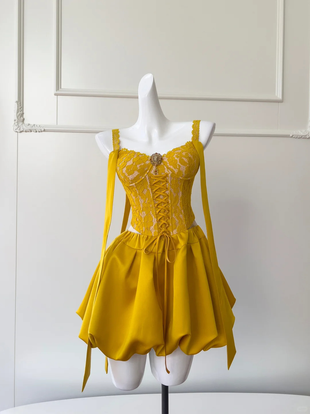 Cute Yellow Lace Satin A Line Short Party Dress Homecoming Dress Y8977