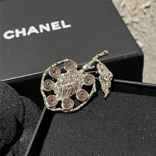 Chanel Brooch Metal Glass And Strass Gold Pink