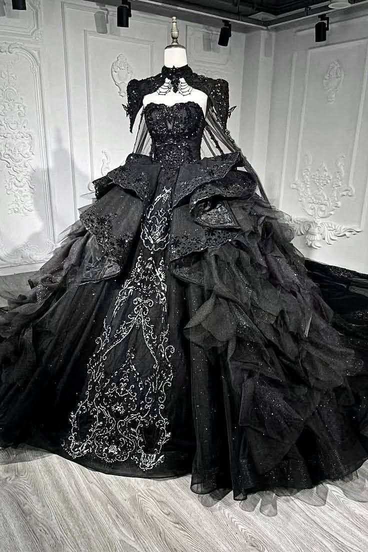 Black Luxurious And Exquisite Long Wedding Ball Gowns