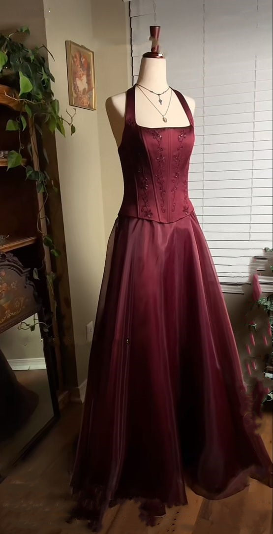 Burgundy Red Vintage Elegant Shiny Beaded Long Tulle Ball Gowns Prom Dress