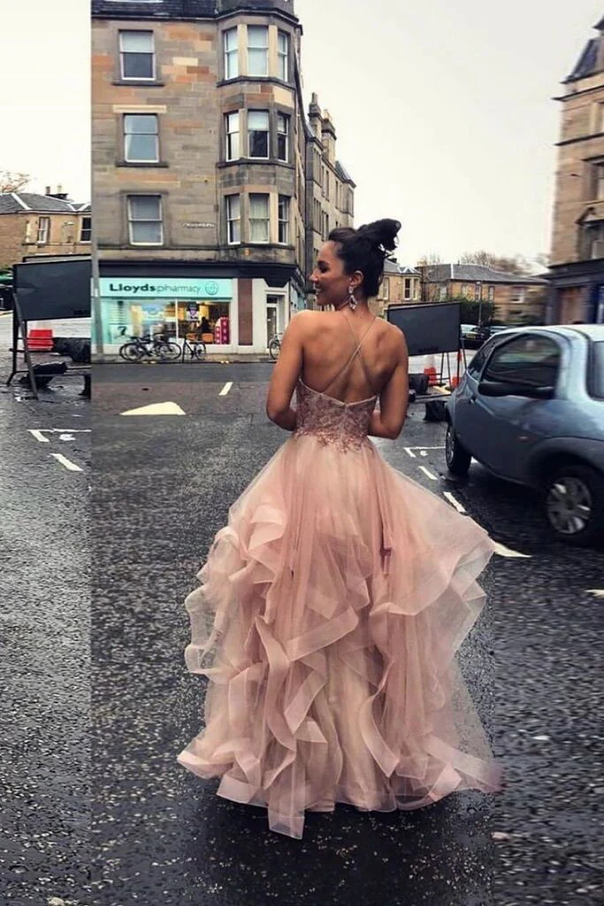 Gorgeous Halter Neck Appliqued Lace Tulle Long Quinceanera Ball Gown TP5846