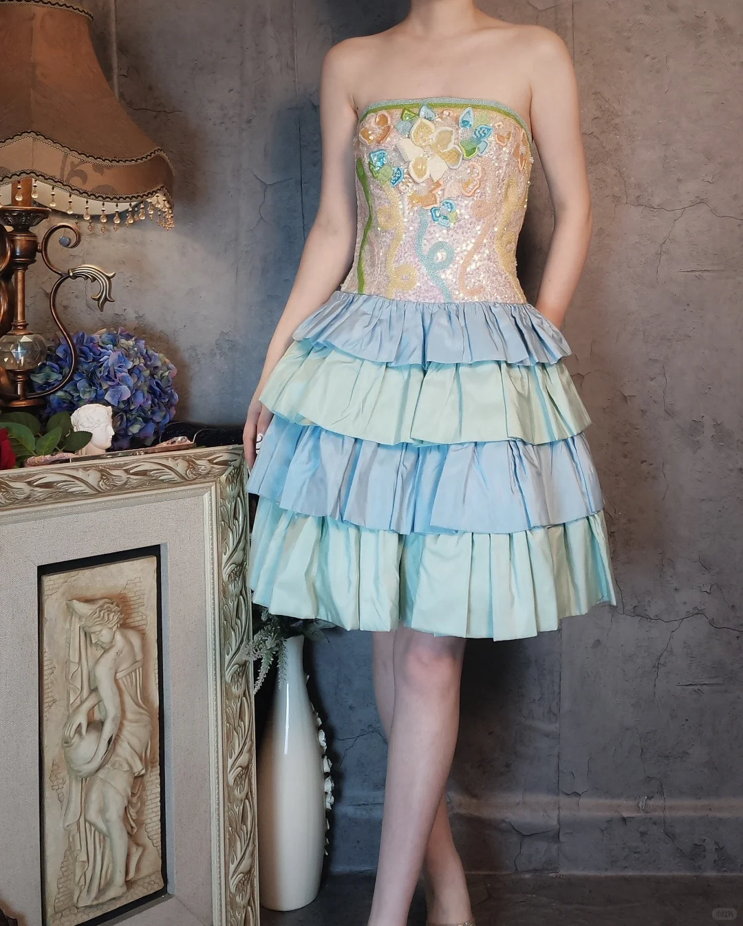 Retro Colorful Strapless Floral Design A-line Short Tiered Homecoming Dress TP4020