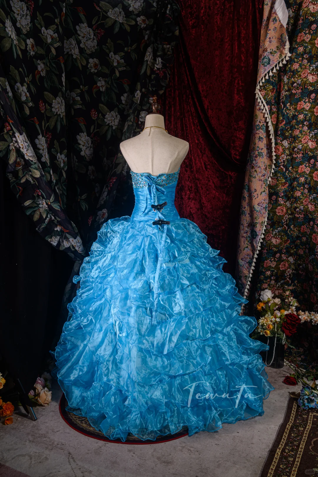 Vintage-Inspired Beaded Strapless Ruffled A-Line Ball Gown Tiered Quinceañera Formal Dress TP5112