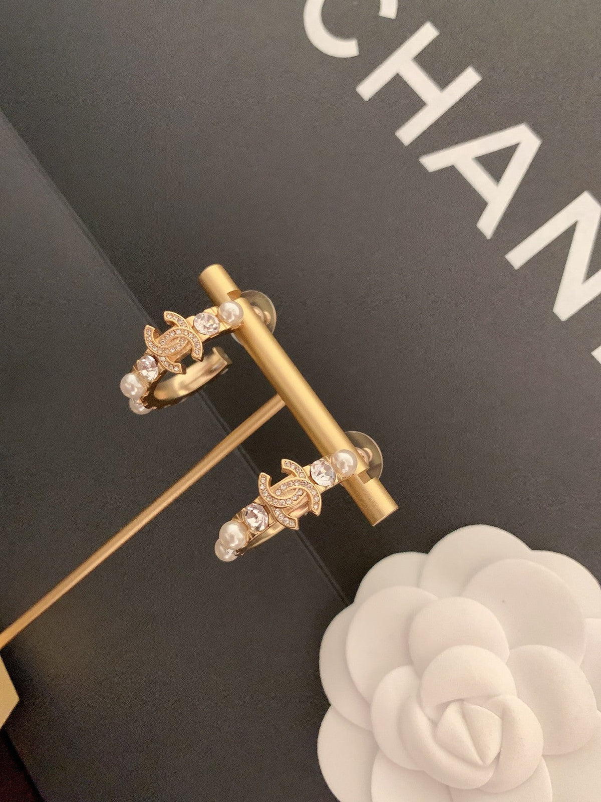 EN – Lux Earring Chanel 035