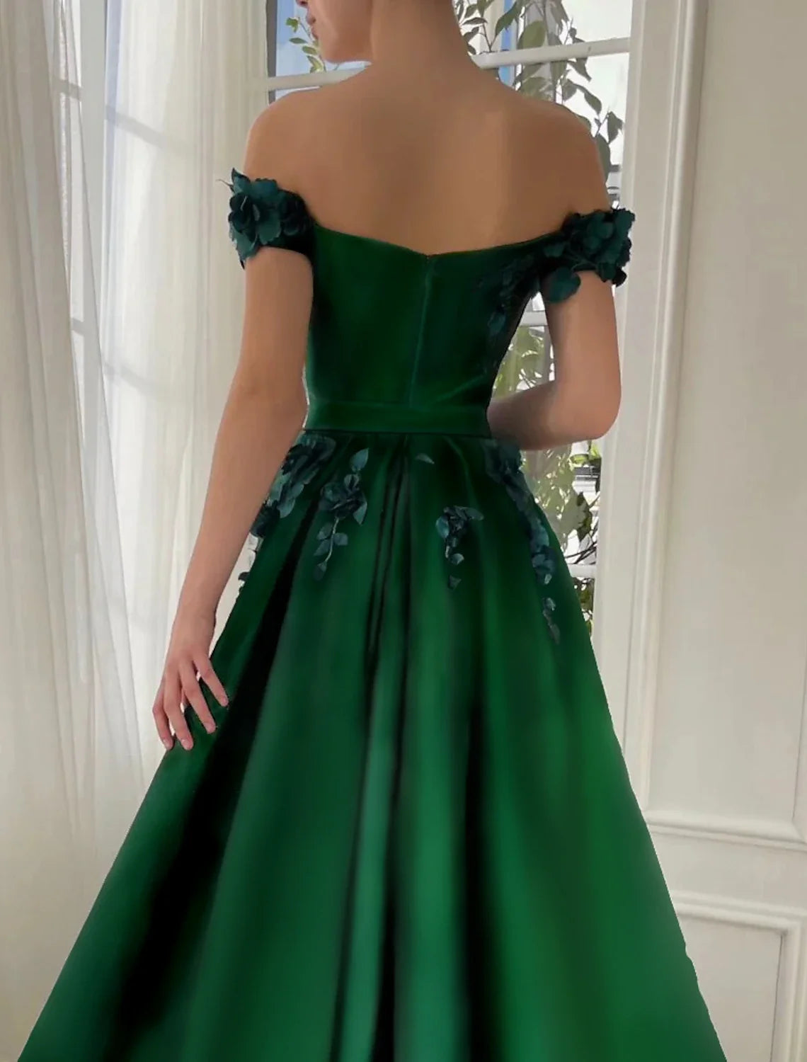 Ball Gown Prom Dresses Luxurious Dress Christmas Red Green Dress Wedding Party Floor Length Short Sleeve Off Shoulder Satin with Slit Appliques 2026