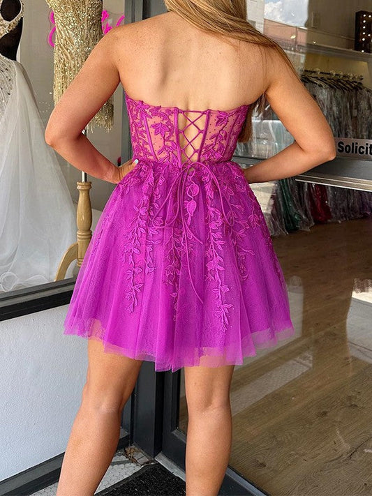 A-line Princess Tulle Applique Sweetheart Sleeveless Short Tight Bra Homecoming Dress