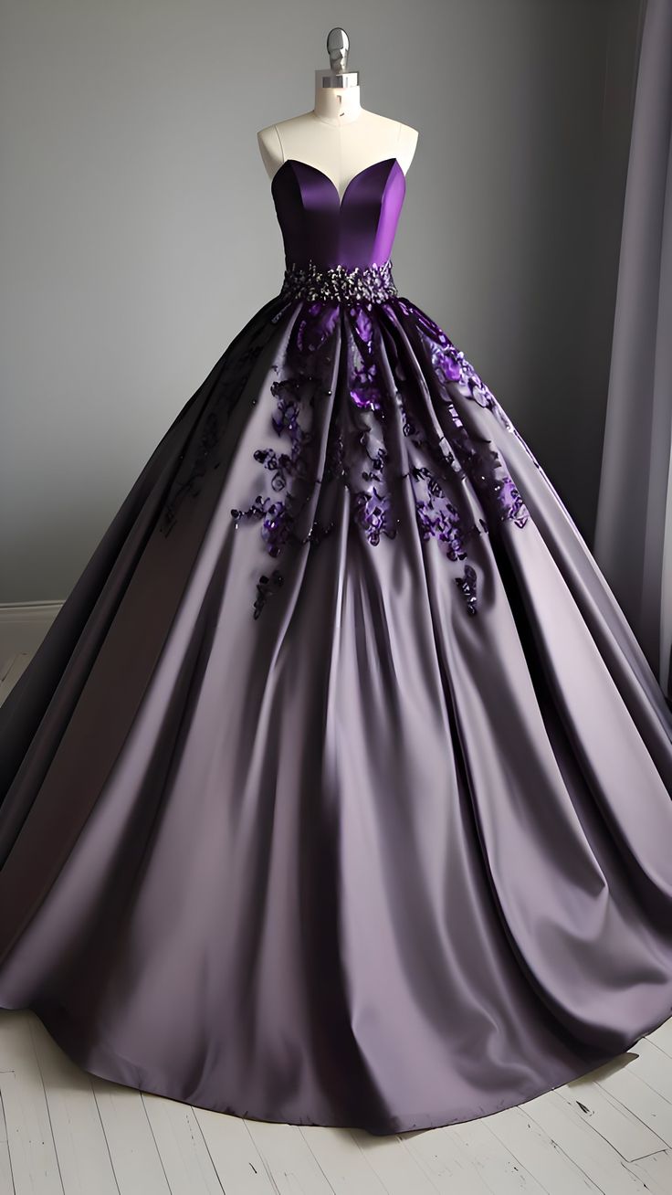 Luxurious And Exquisite Long Ball Gowns