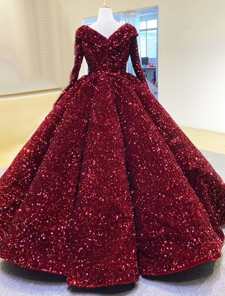 Luxurious And Exquisite Long Ball Gowns