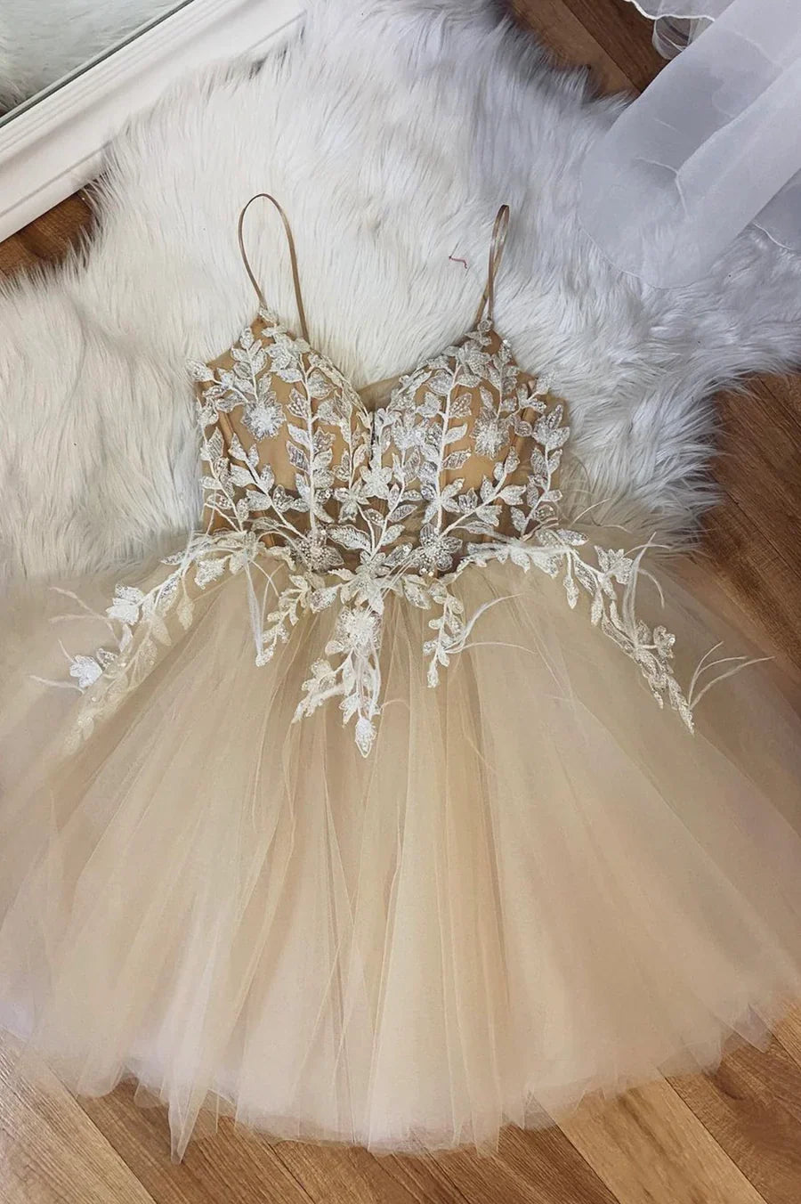 Champagne Spaghetti Lace Short Prom Dresses, A-Line Party Dresses TP912