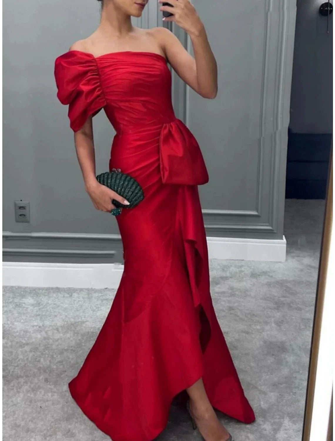 Mermaid / Trumpet Evening Gown Elegant Dress Formal Christmas Red Green Dress Sweep / Brush Train Short Sleeve One Shoulder Satin with Ruched Ruffles 2026