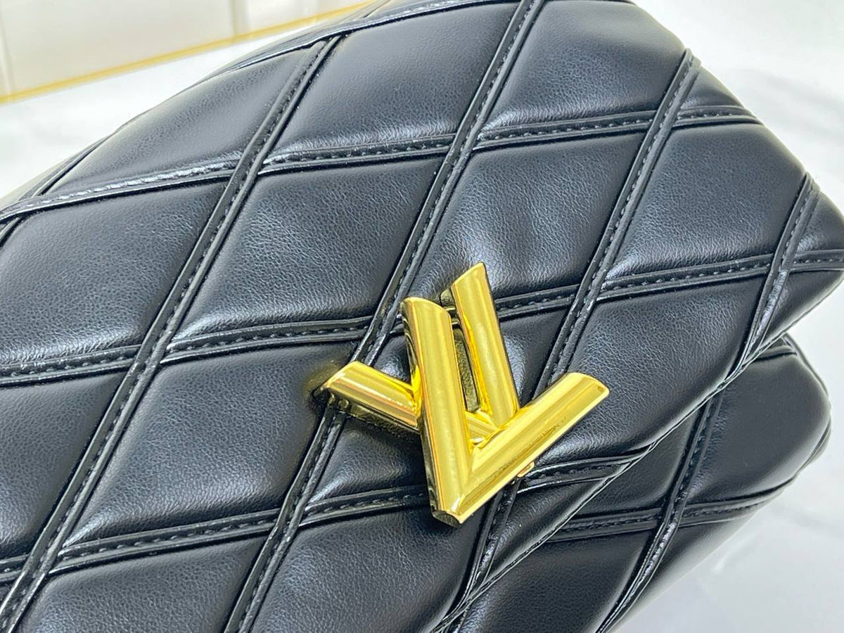 GO-14 PM Malletage Handbags LV