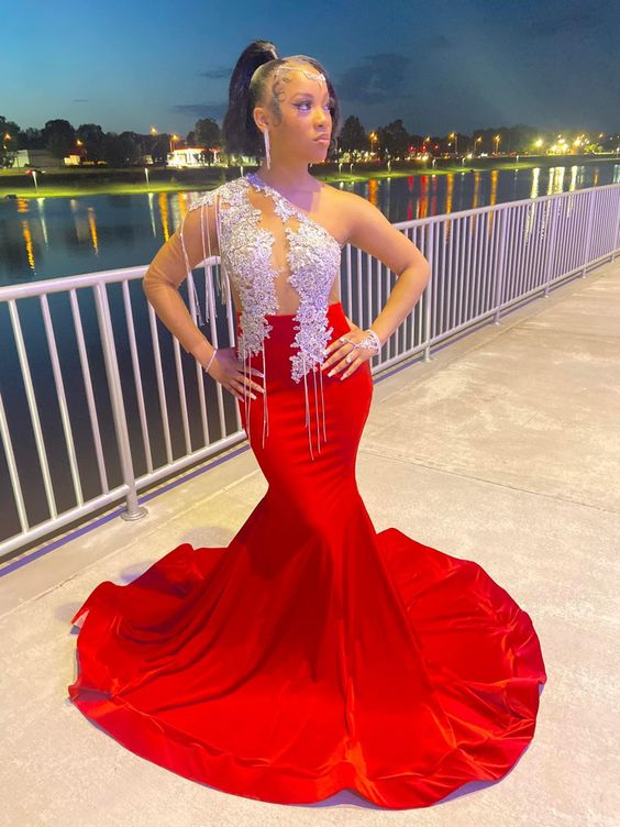Stunning And Elegant Princess Prom Wear Gowns Red Prom Dresses