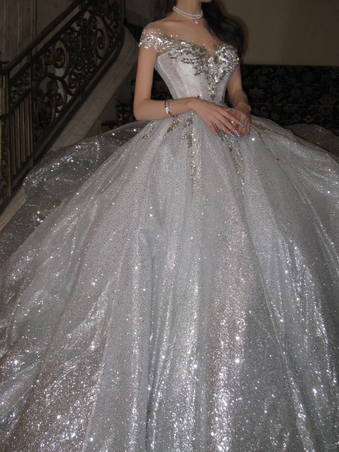 Unique Bridal Dress Ball Gowns Scoop White Sequin Long Wedding Dress Luxury Bride Dresses Bridal Gown