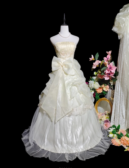 Elegant Strapless Organza Pleated Beaded Ball Gown Sweet 15 Dress Quinceanera Dress