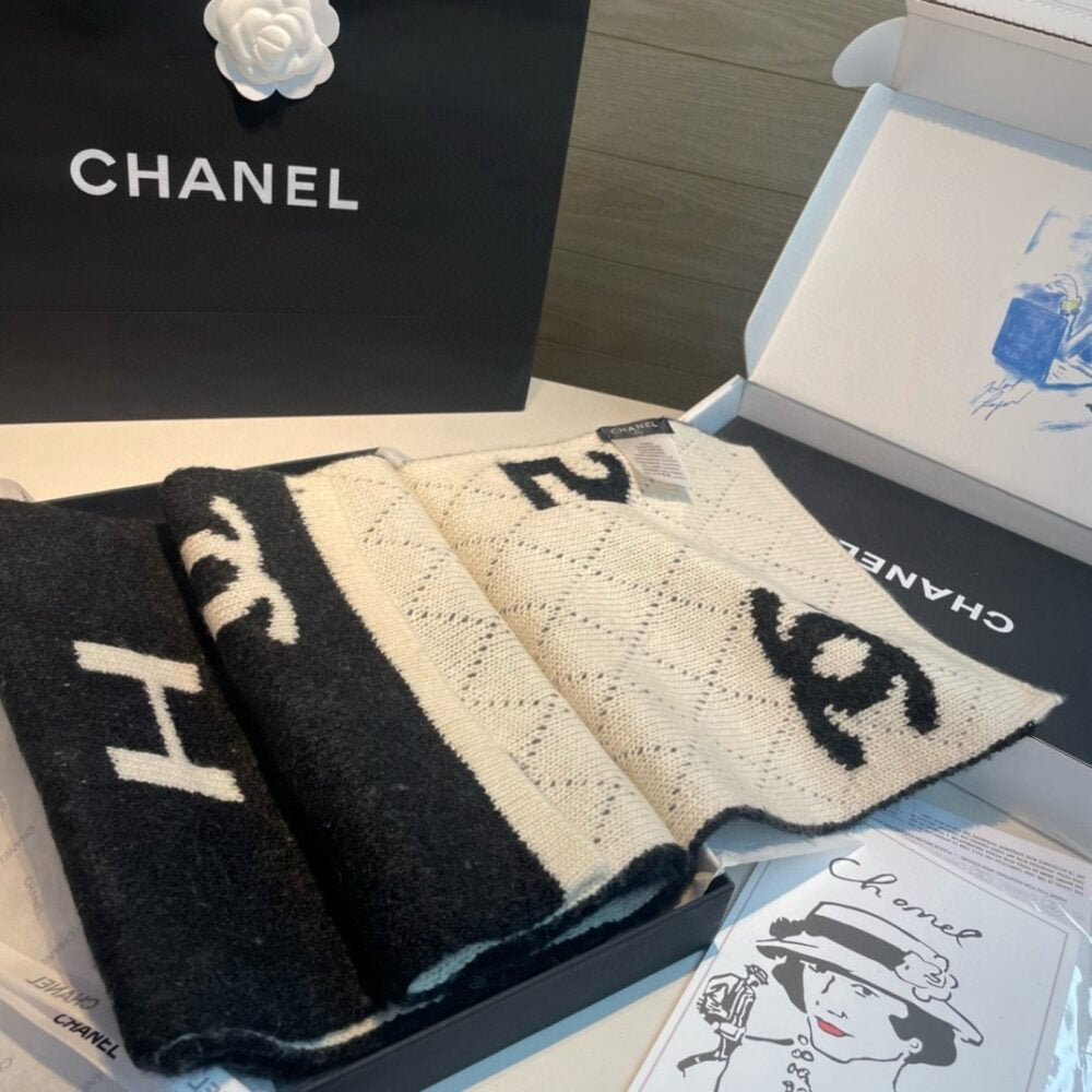 Chanel Logo Cashmere Muffler Black And White 170Cm