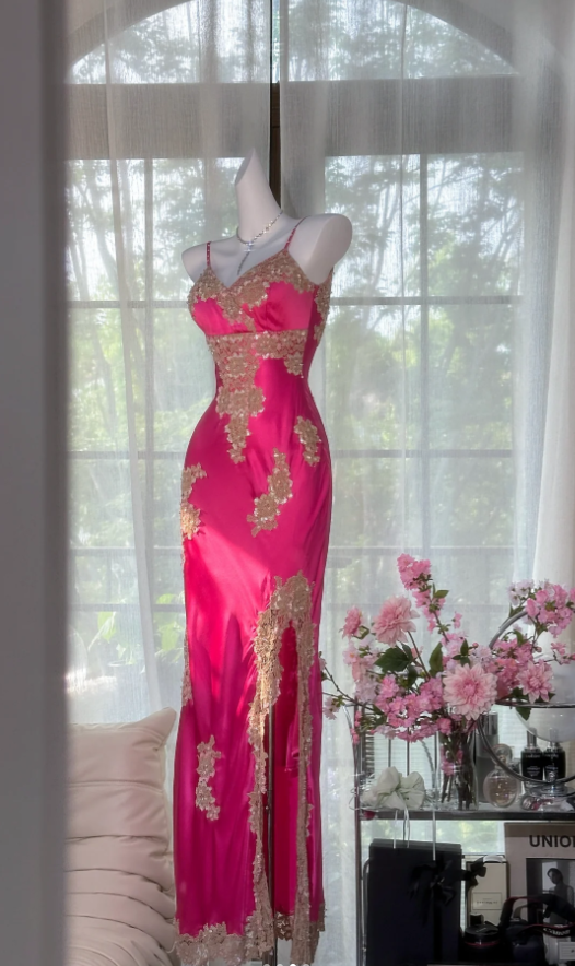 Pretty Hot Pink Spaghetti Straps V Neck Satin Lace Appliques Slit Long Prom Dress Birthday Party Gown