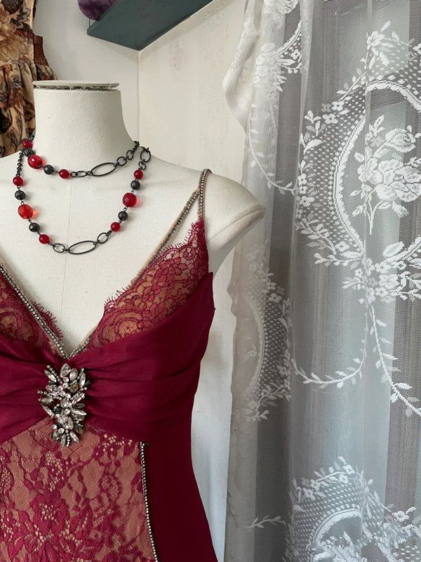 V Neck Lace Burgundy Long Prom Dress Mermaid Evening Party Gown