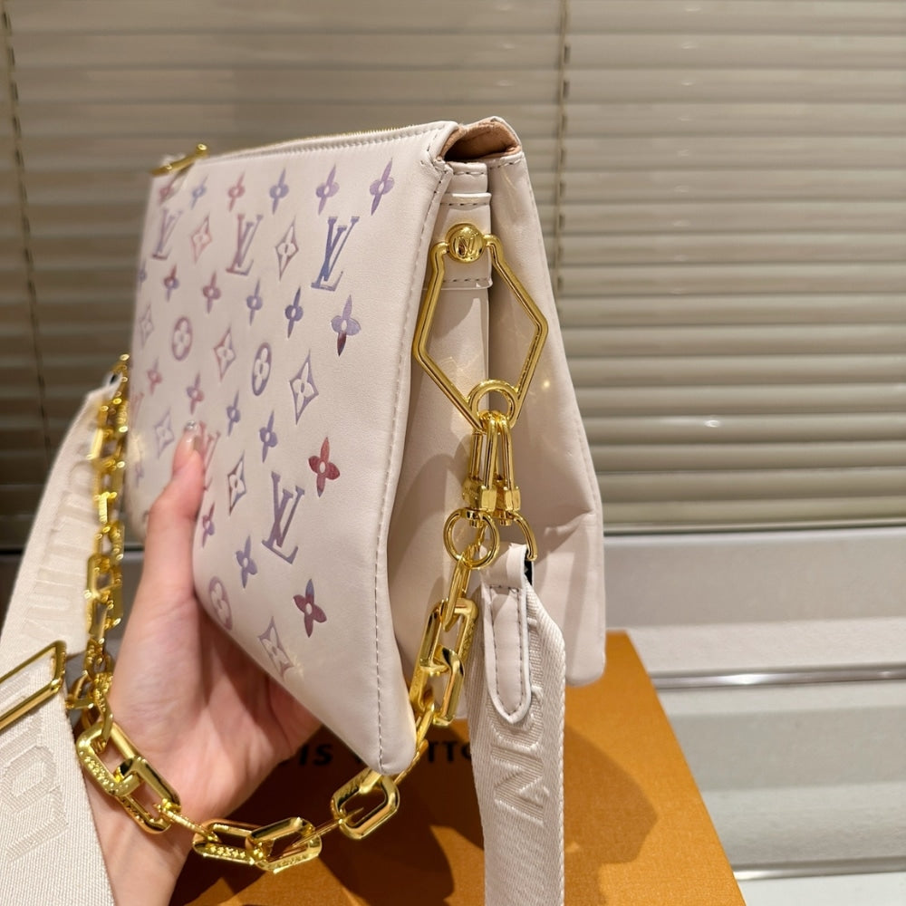 Louis Vuitton Coussin PM Dream Cream 28Cm M25507