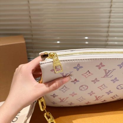 Louis Vuitton Coussin PM Dream Cream 28Cm M25507