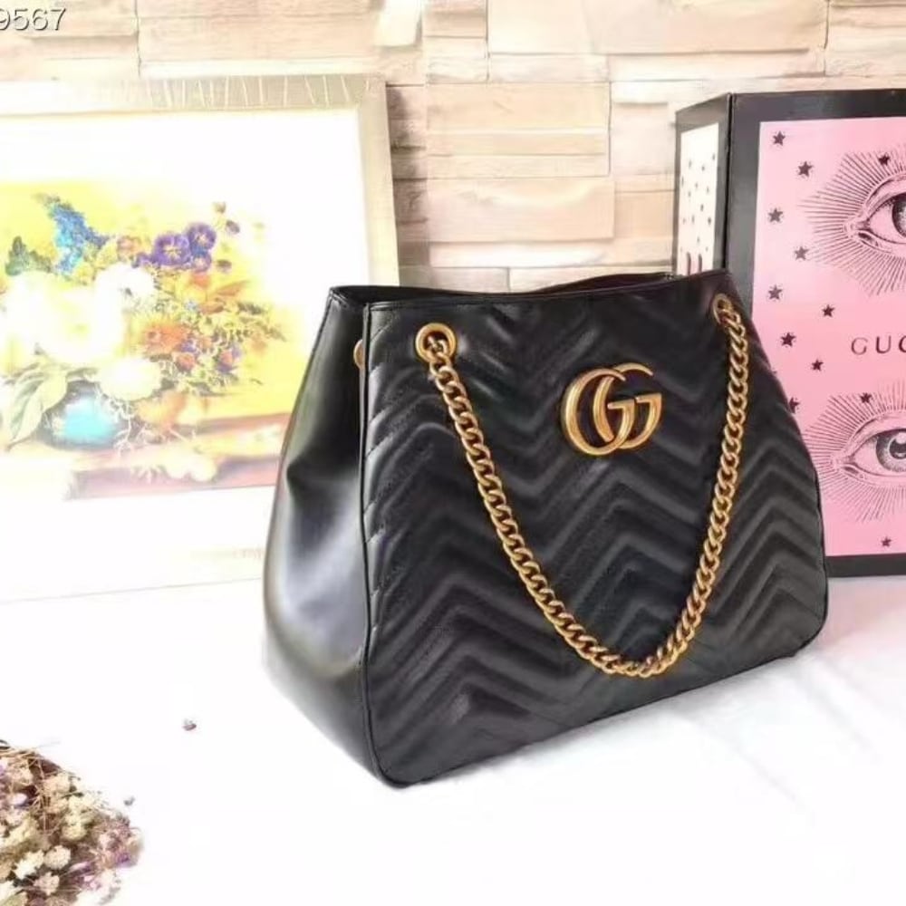 Gucci GG Marmont Shoulder Bag Black 32Cm 453569 DRW1T 1000