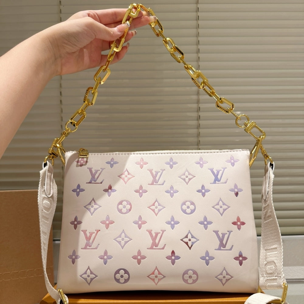 Louis Vuitton Coussin PM Dream Cream 28Cm M25507