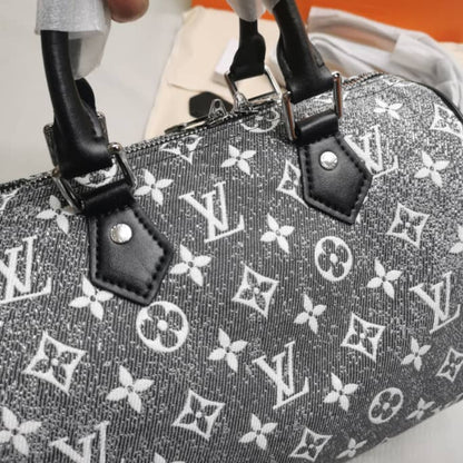 Louis Vuitton Speedy Bandoulière 25 Grey 25Cm M21464