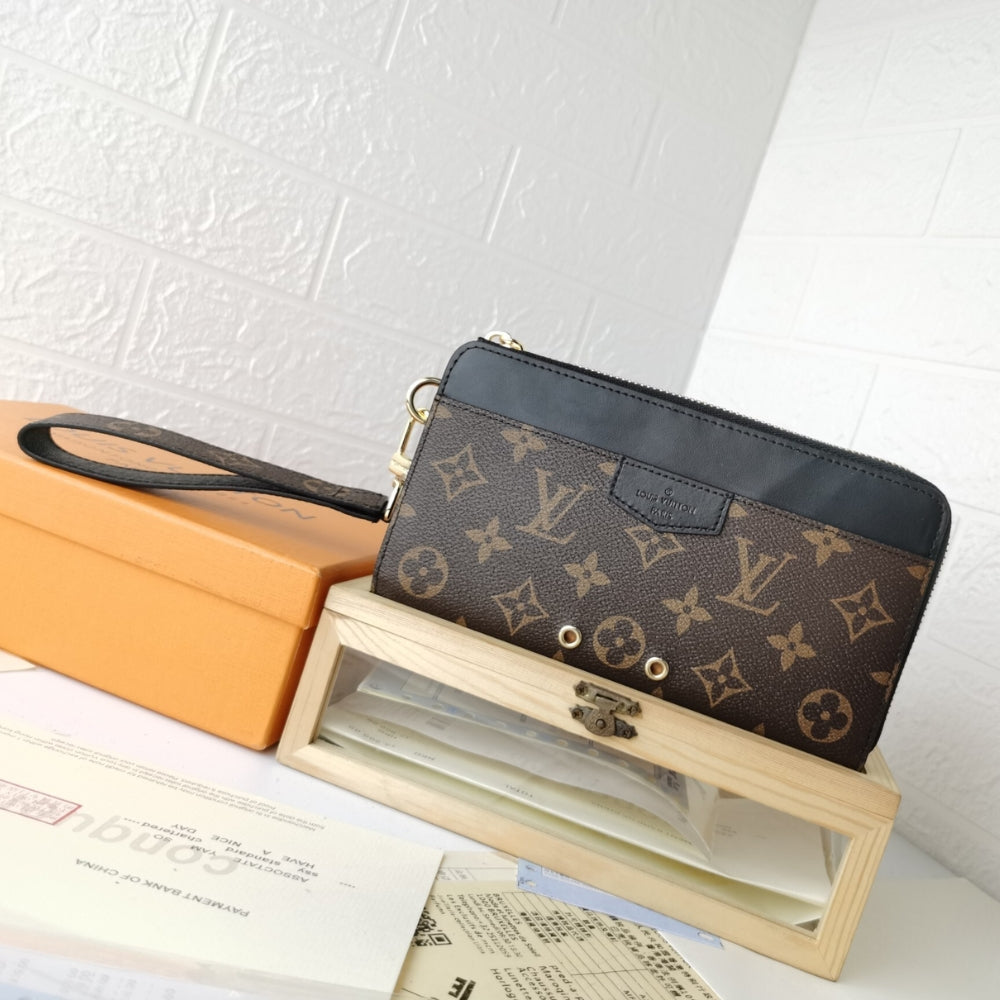 Louis Vuitton Zippy Dragonne Wallet Brown 19Cm M69407