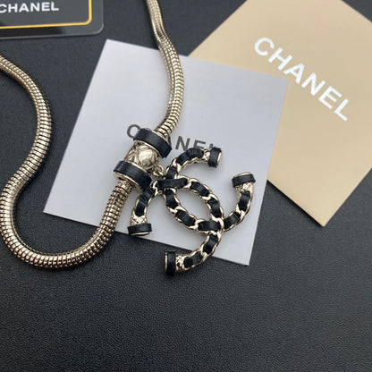 EN – Lux Chanel Necklaces 022