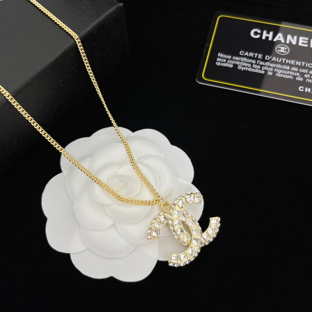 EN – Lux Chanel Necklaces 032