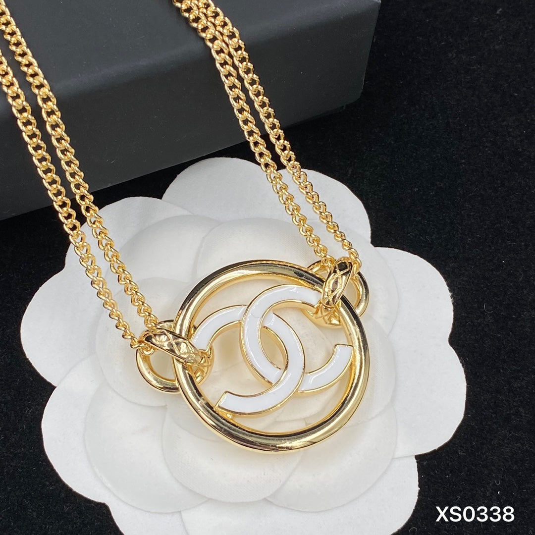 EN – Lux Chanel Necklaces 043