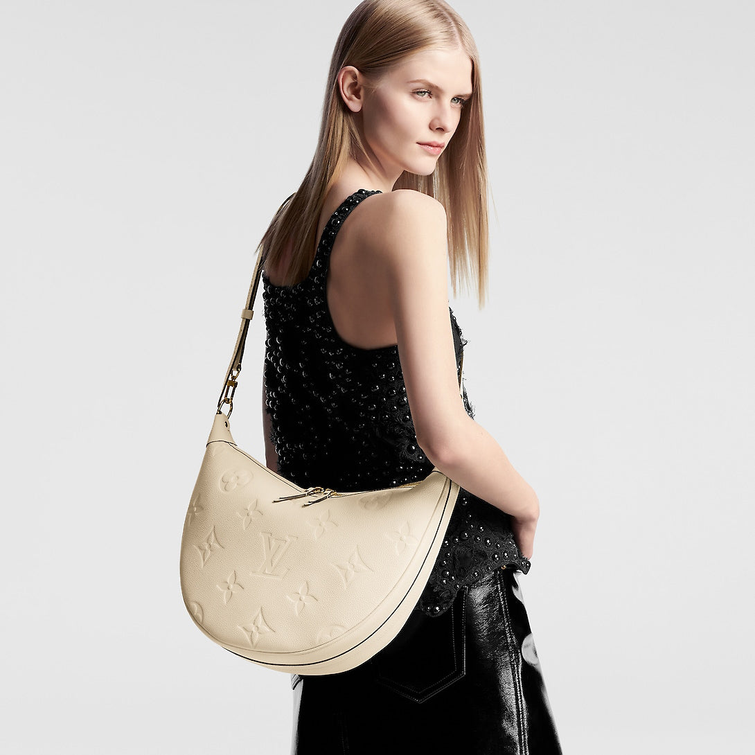 Louis Vuitton M46739 Loop Hobo