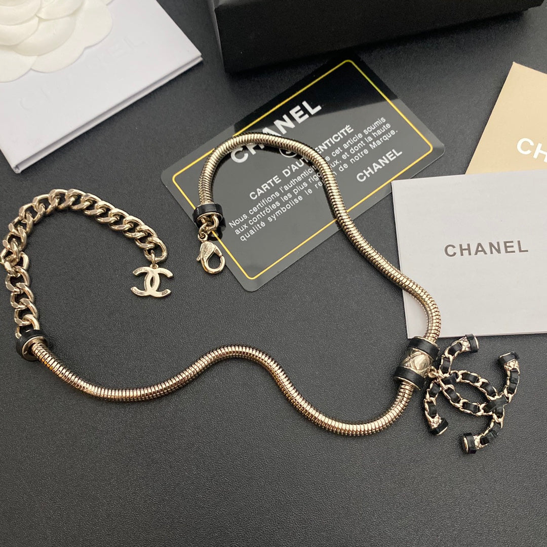EN – Lux Chanel Necklaces 022