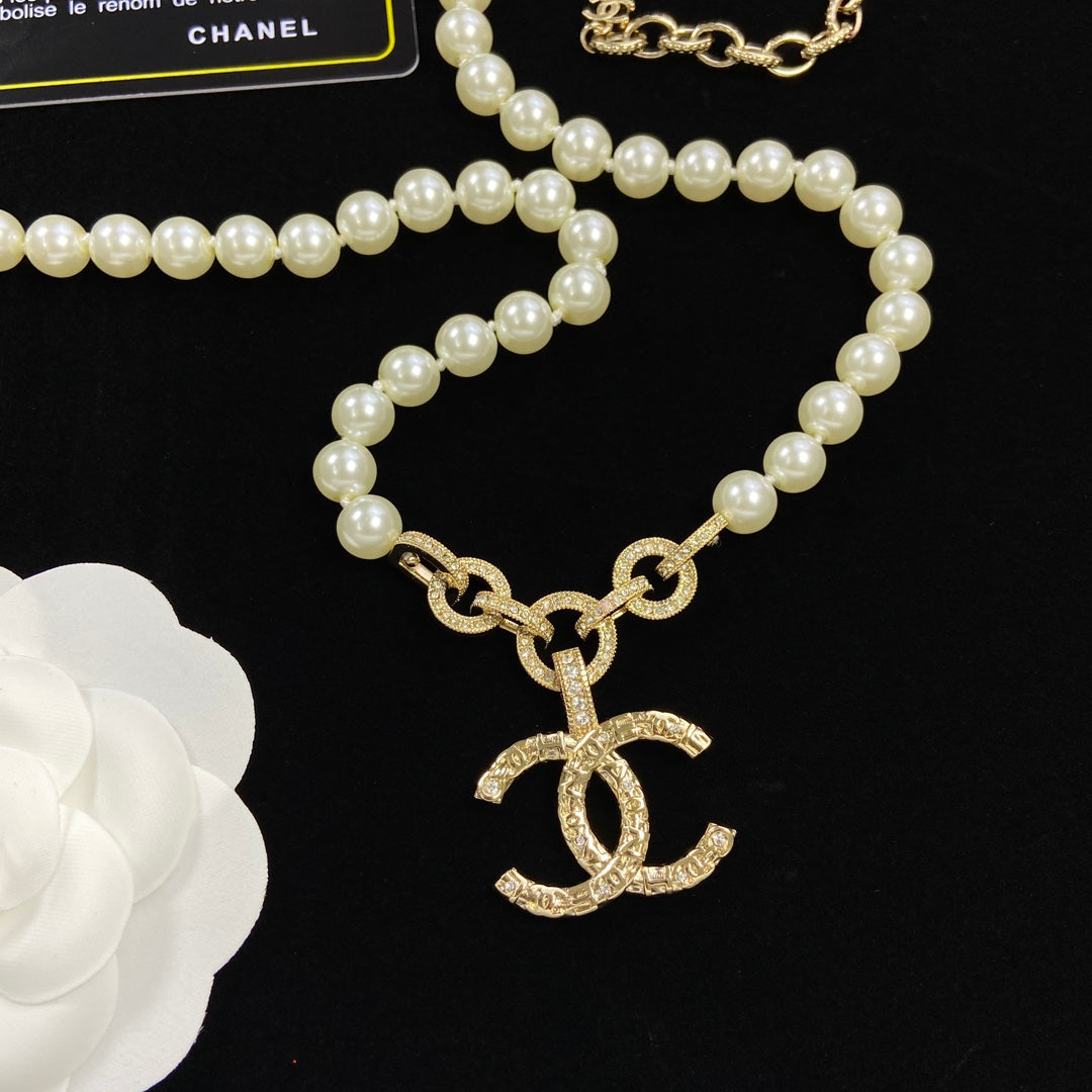 EN – Lux Chanel Necklaces 025