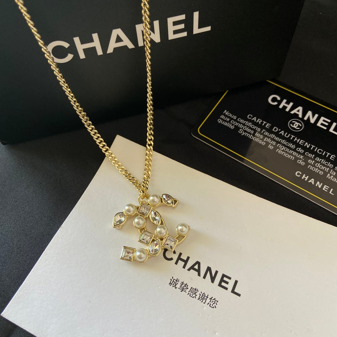 EN – Lux Chanel Necklaces 035