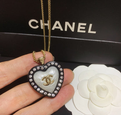 EN – Lux Chanel Necklaces 036