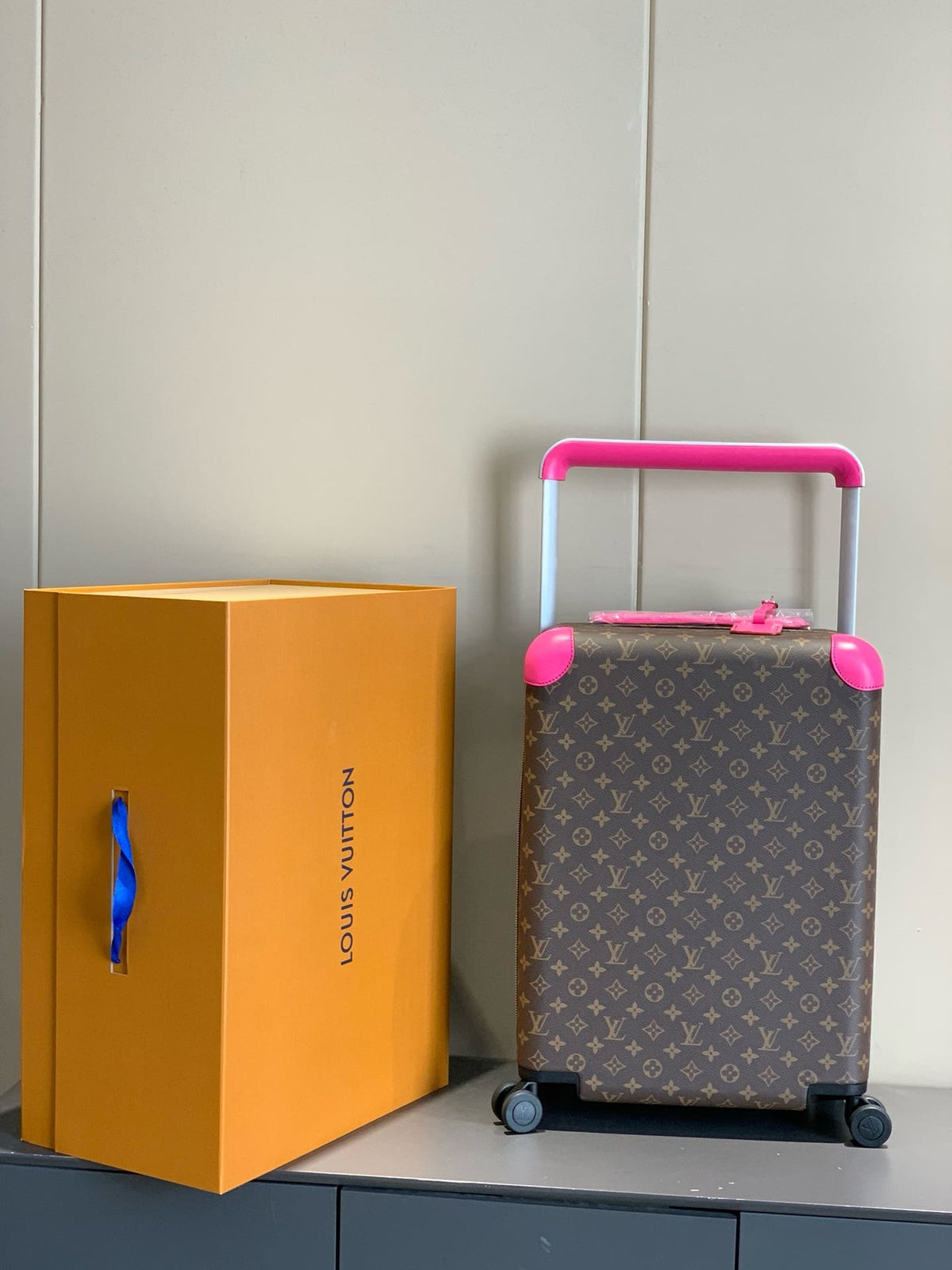 Louis Vuitton M46780 Horizon 55