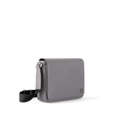 Louis Vuitton M30851 District PM