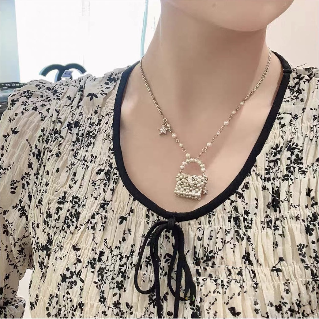 EN – Lux Chanel Necklaces 005