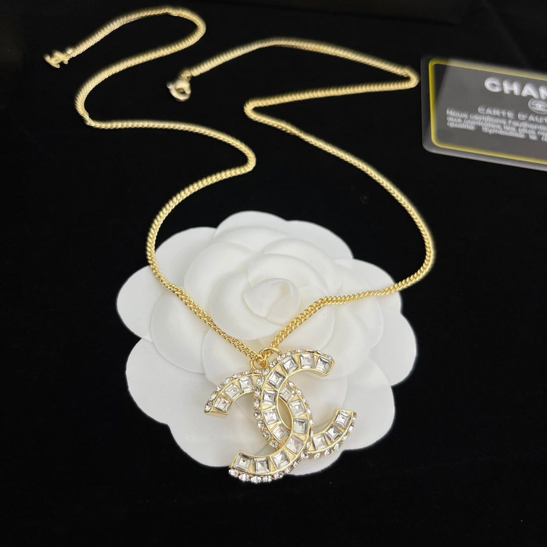 EN – Lux Chanel Necklaces 032
